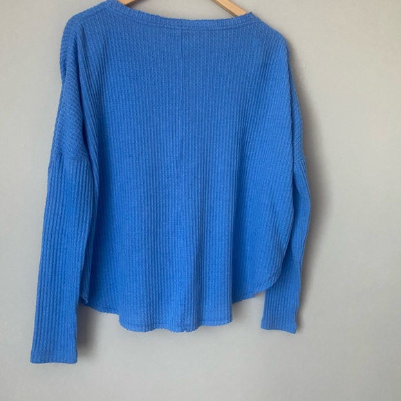 Urban Outfitters Waffle Knit Sweater - Picture 3 of 5